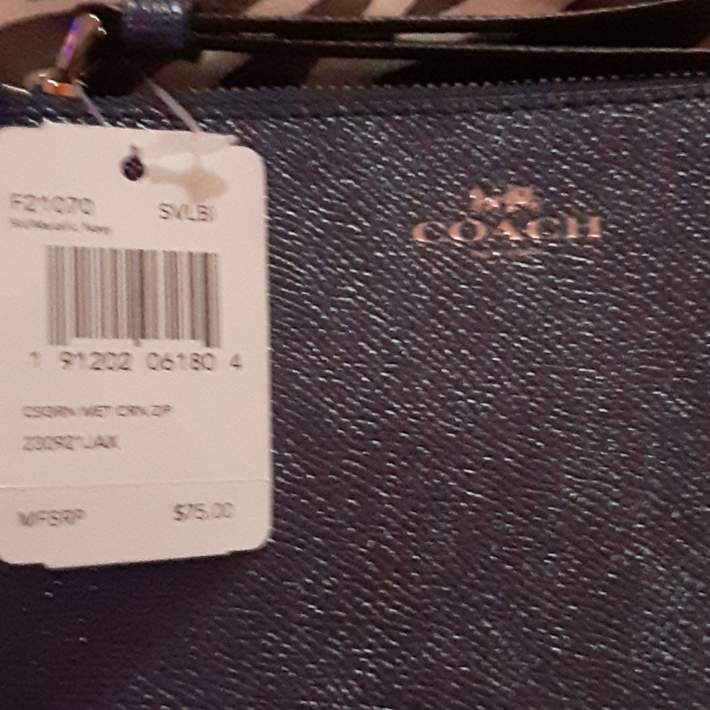 Coach wristlet bran new - Picture 2 of 2
